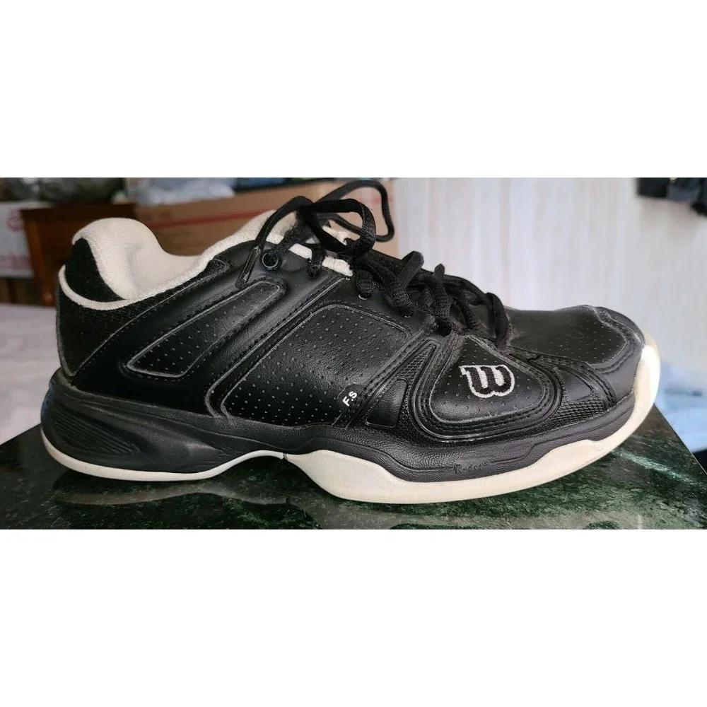 Wilson Duralast Men's Athletic Shoes 7.5. HTF